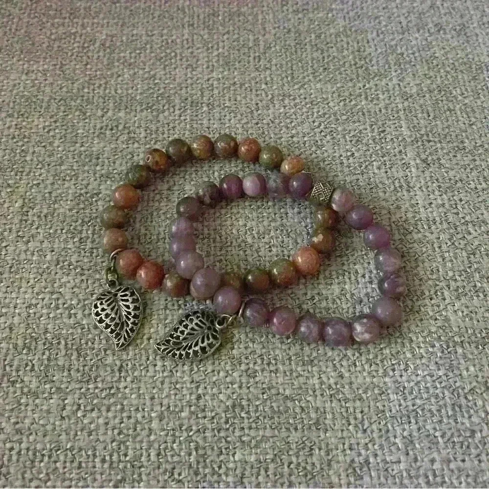 No Brand | 2x stone bracelets with leaf charm